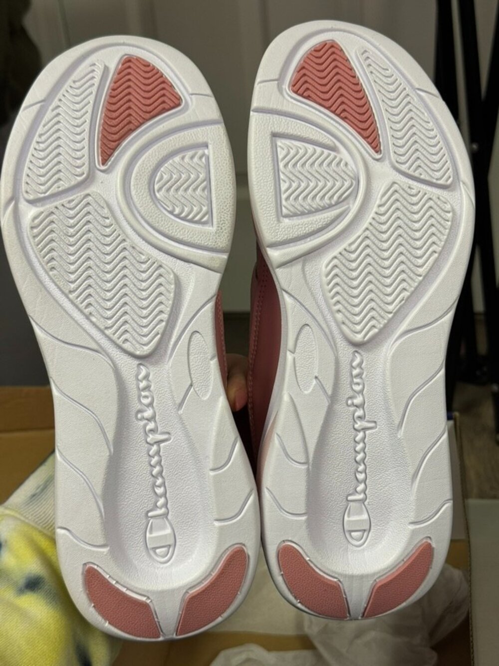 CHAMPION Tennis Shoes Slip Ons Legend Lo Size 6.5Y Big Kids Youth Pink NEW - Picture 8 of 9